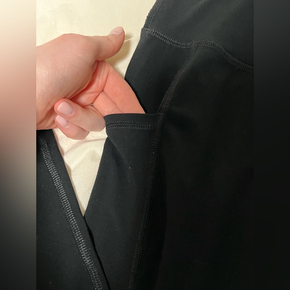 Namarie Black Women's Leggings with Side Pocket - Picture 3 of 4